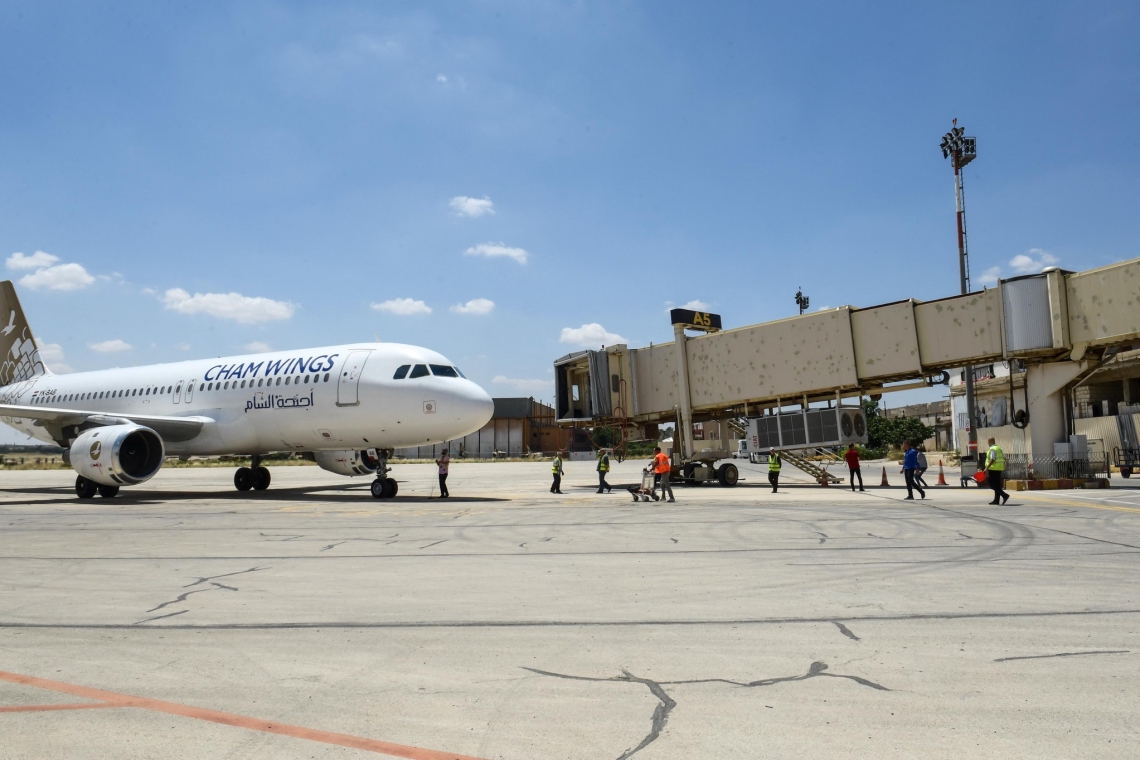 Les aéroports de Damas et d'Alep hors service en Syrie après des frappes israéliennes 
